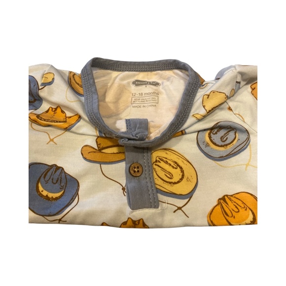 TODDLER CLOTHING, MudPie Pajamas, 12-18 months, cowboy hat pattern - Picture 6 of 7